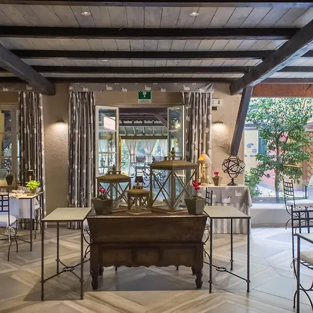 La Meridiana Reiais & Chateaux Hotel 5*